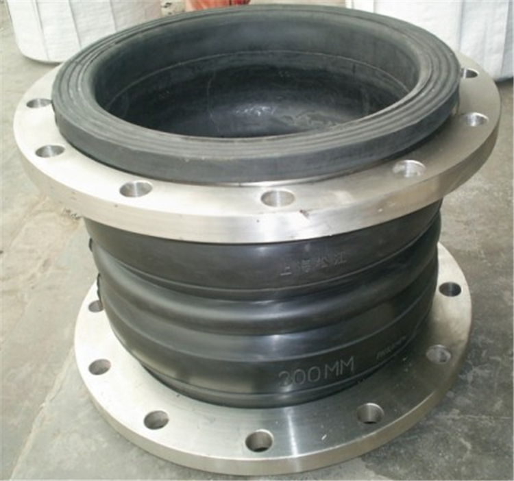 1617841796122461.jpg 橡膠補(bǔ)償器.jpg